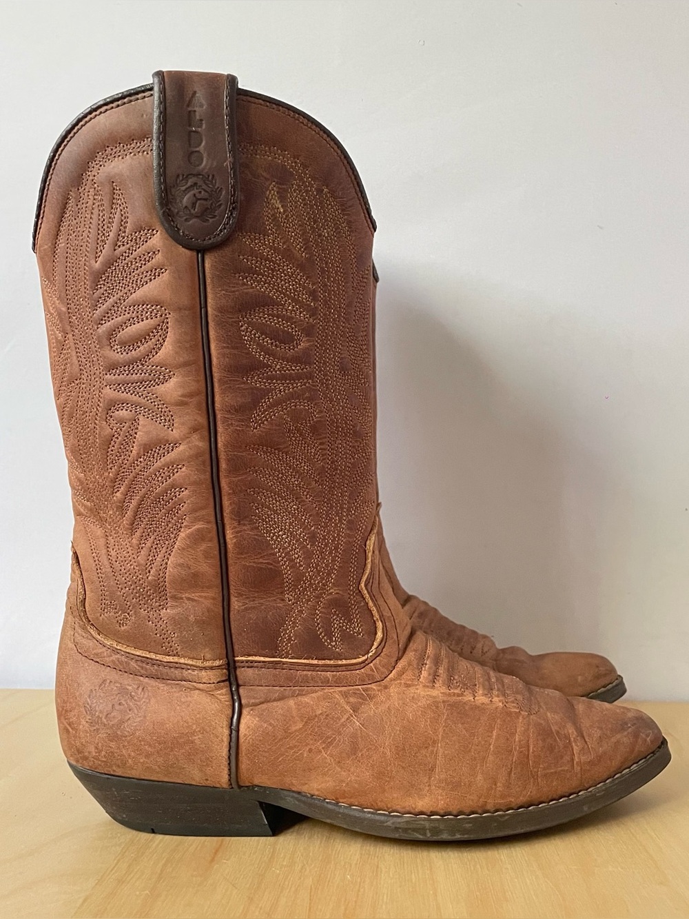 Vintage Aldo distressed brown leather cowboy boots | US 5